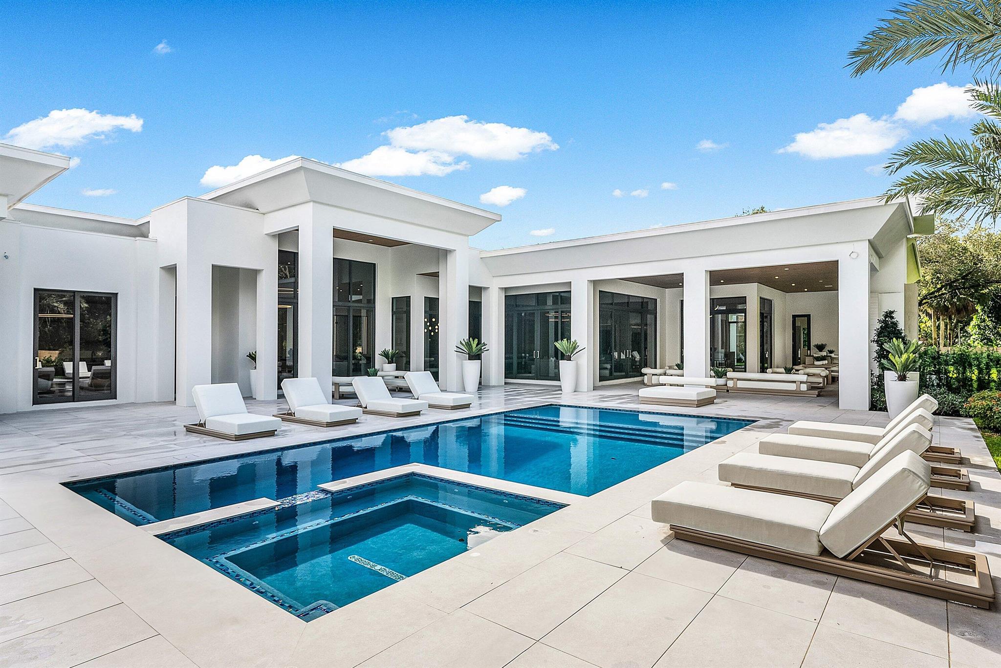 16484 Bridlewood Circle