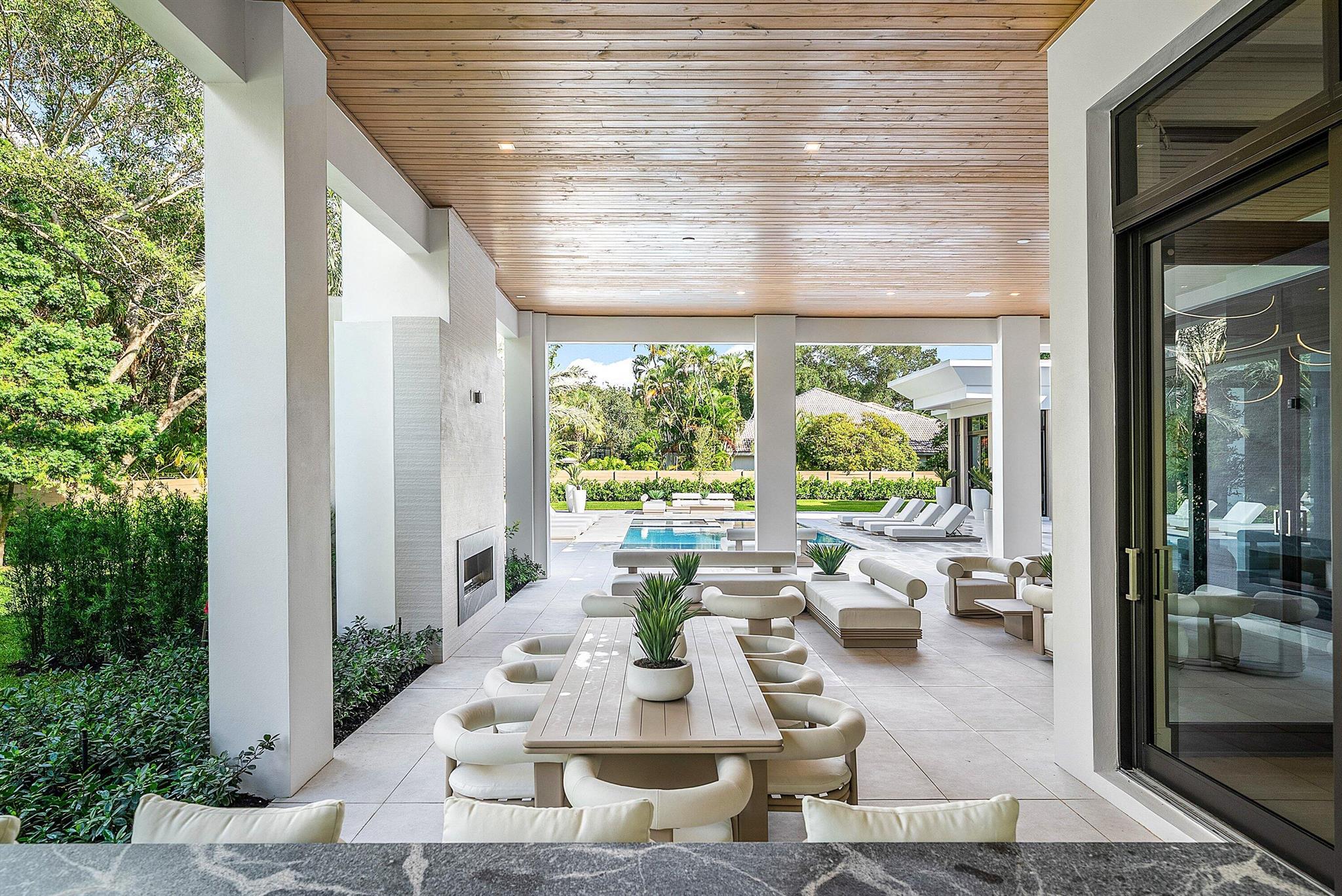 16484 Bridlewood Circle