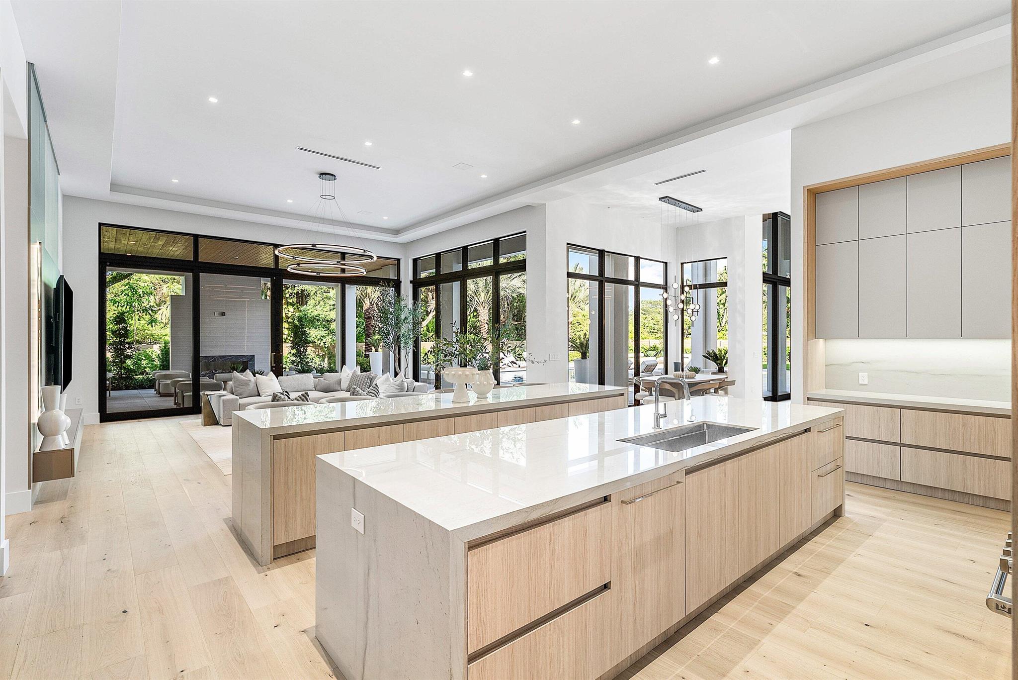 16484 Bridlewood Circle