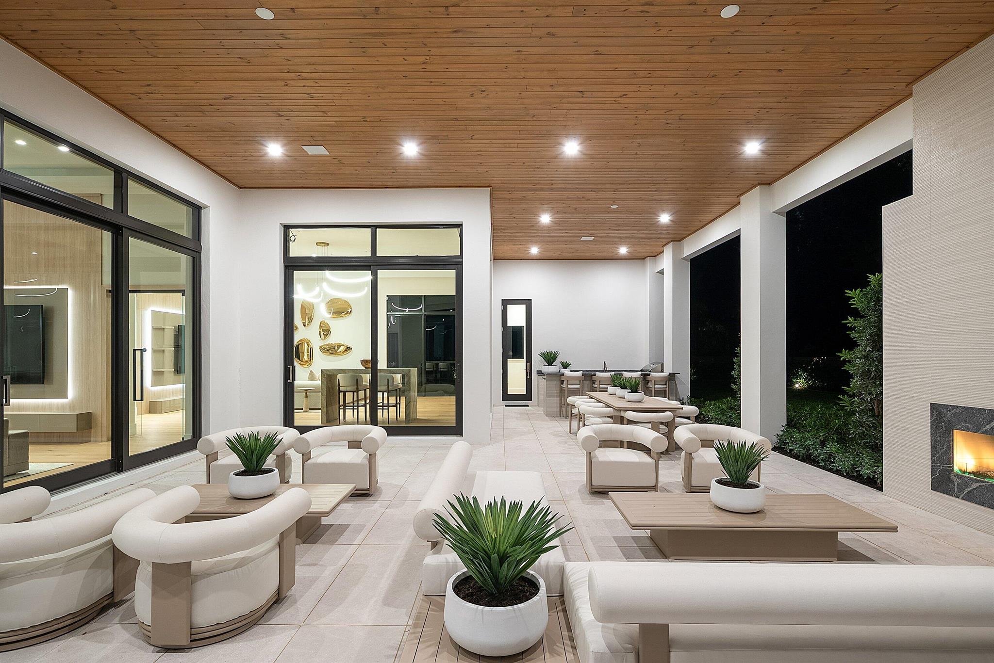 16484 Bridlewood Circle