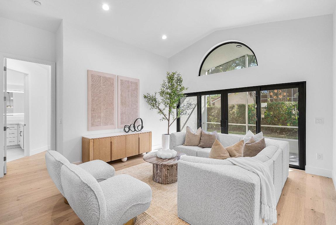 5723 Aspen Ridge Circle