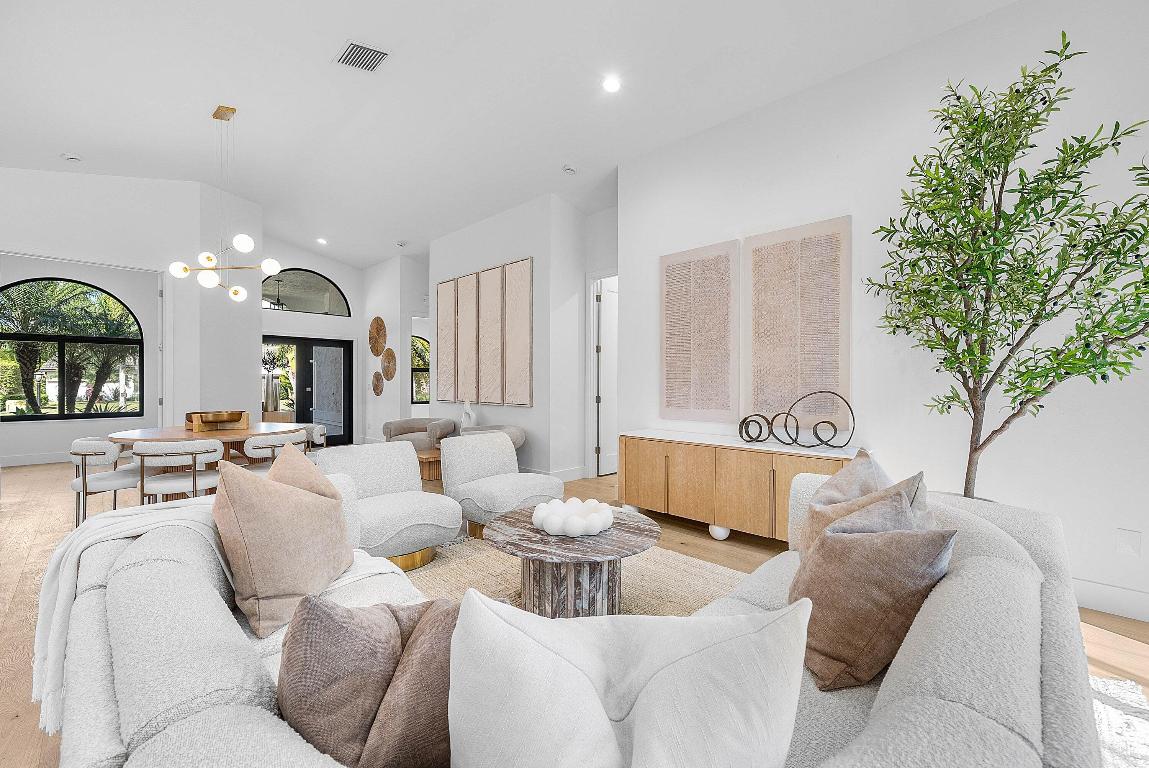 5723 Aspen Ridge Circle