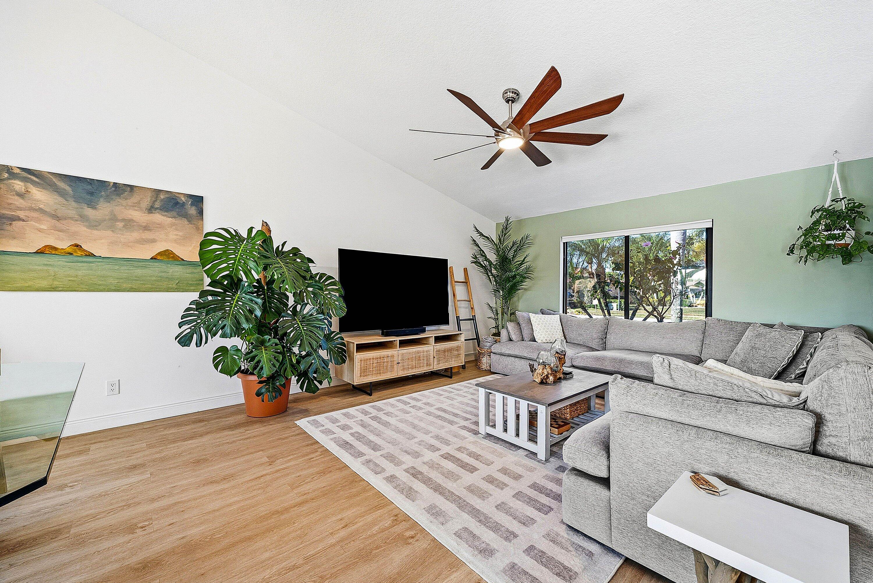 5657 Aspen Ridge Circle