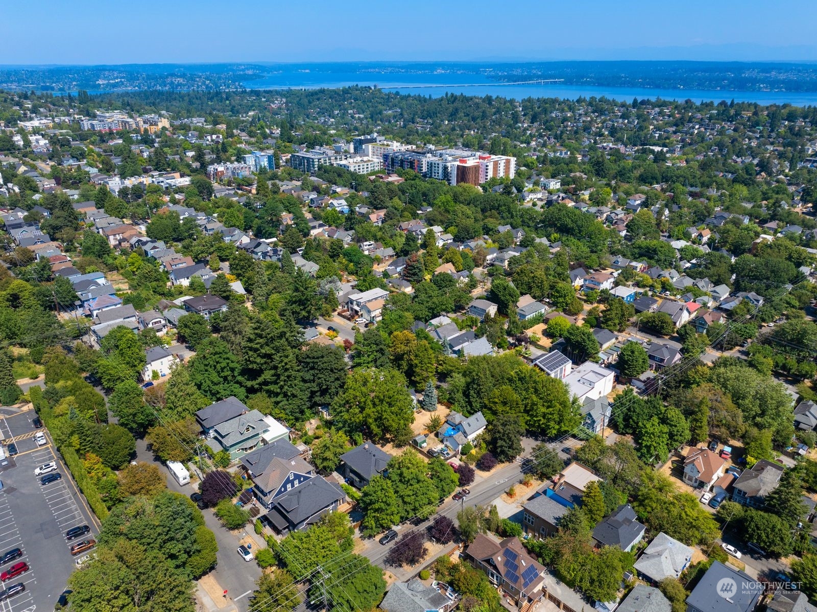 1910 E Columbia Street