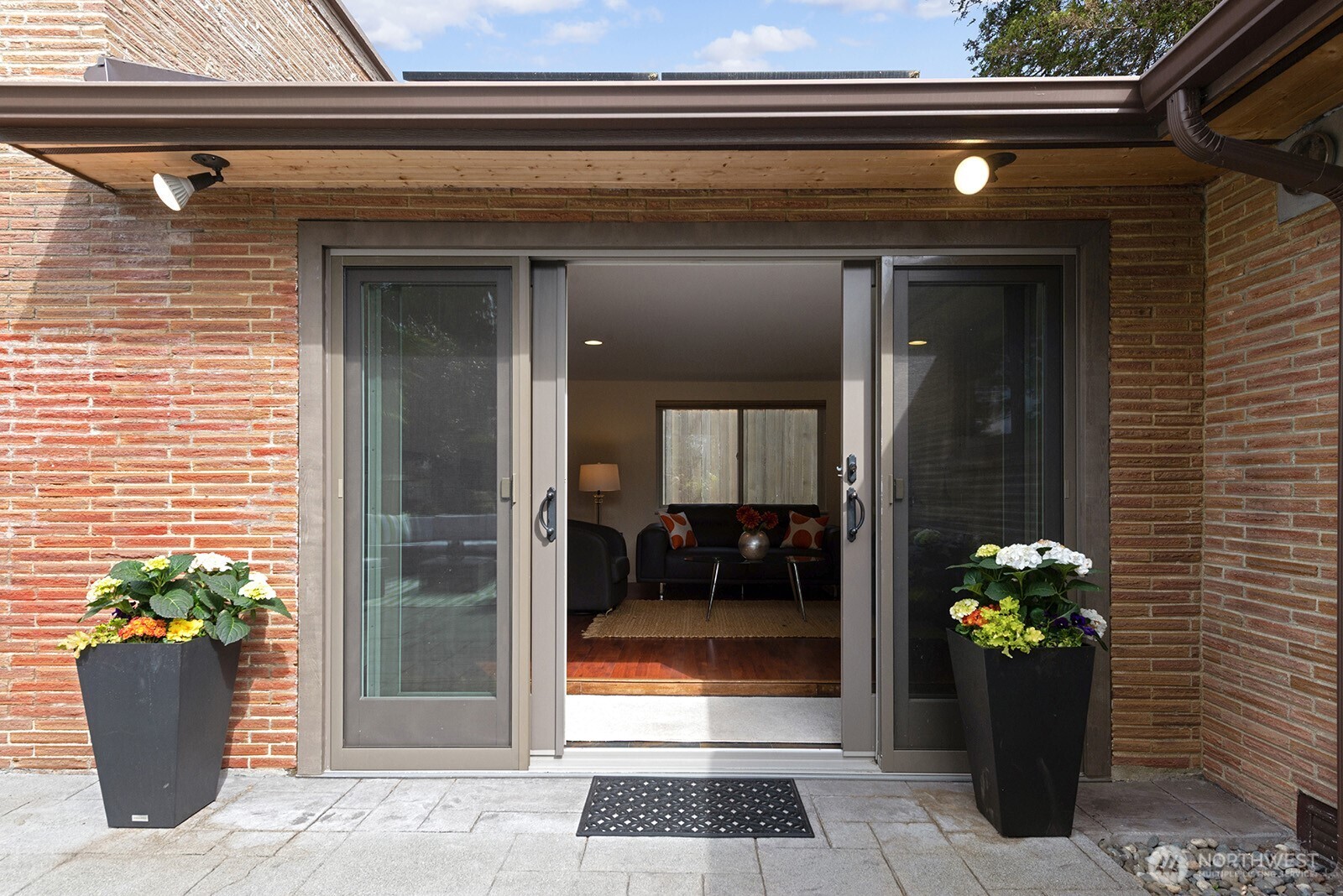 16003 32nd Avenue NE