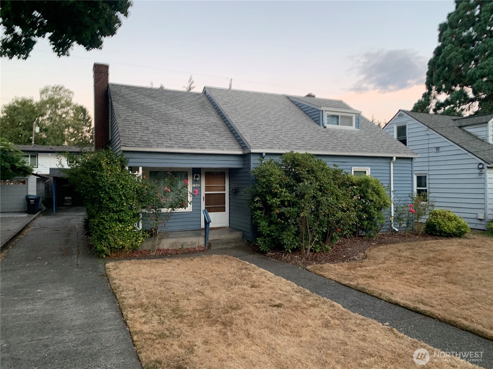 7040 38th Avenue NE