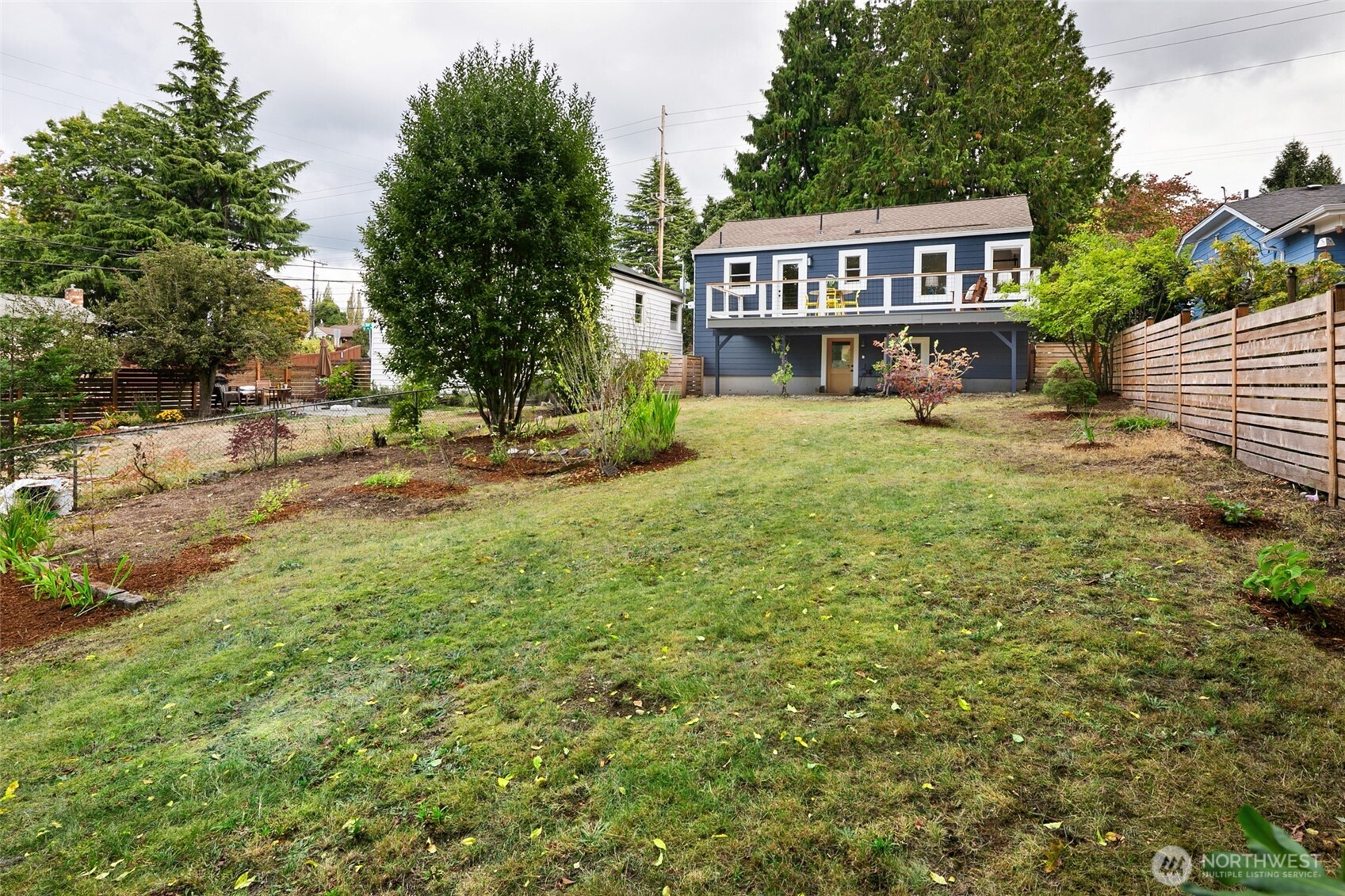 9219 5th Avenue NE