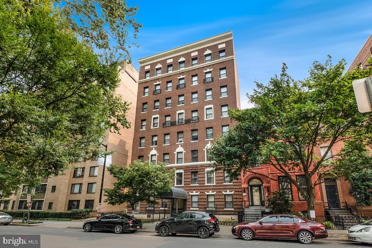 1125 12TH STREET NW 23