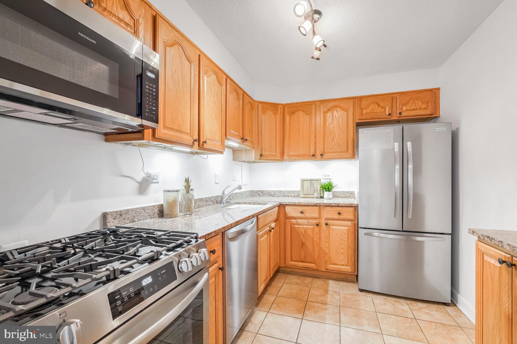 700 7TH STREET SW 208