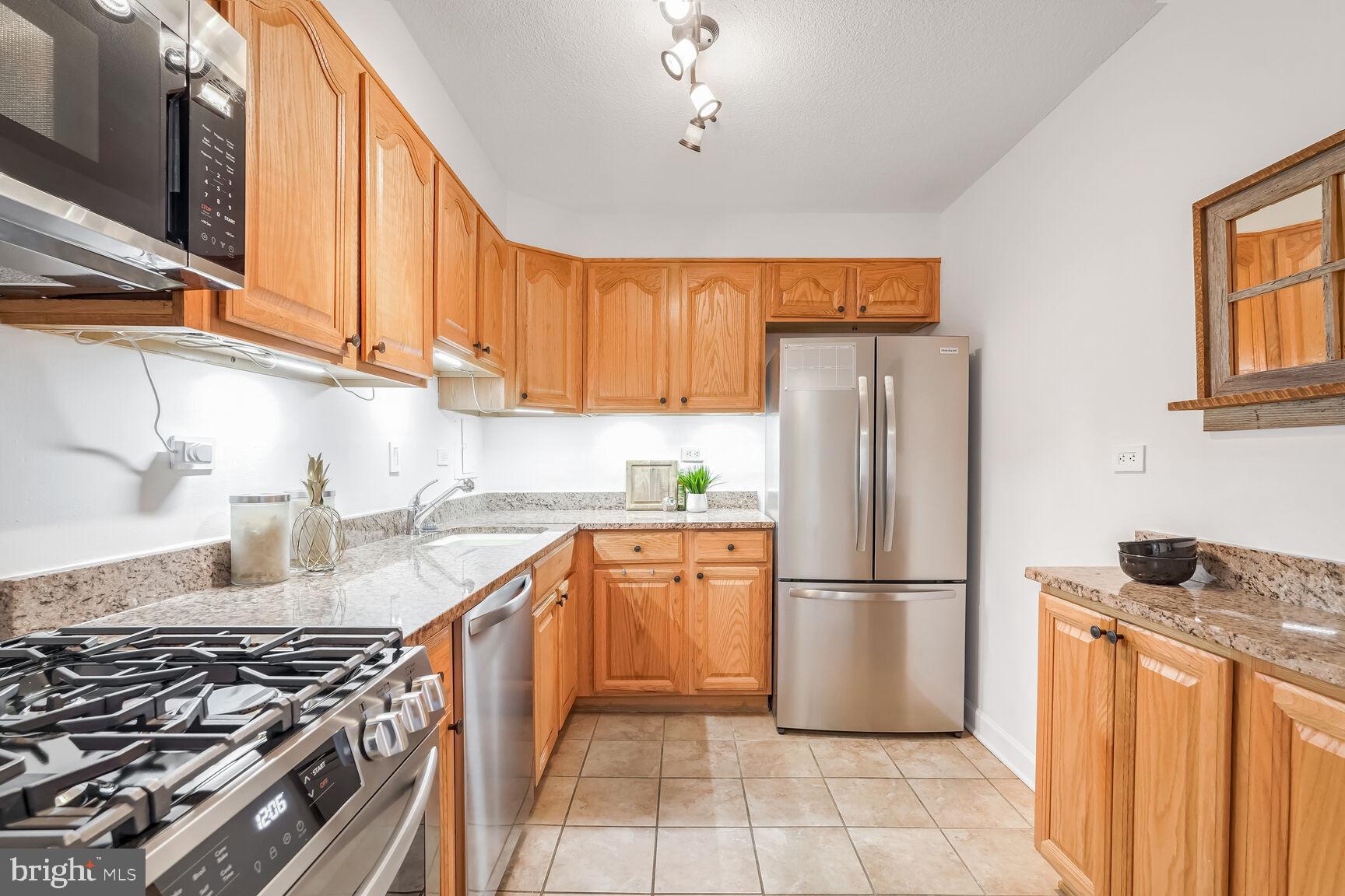 700 7TH STREET SW 208