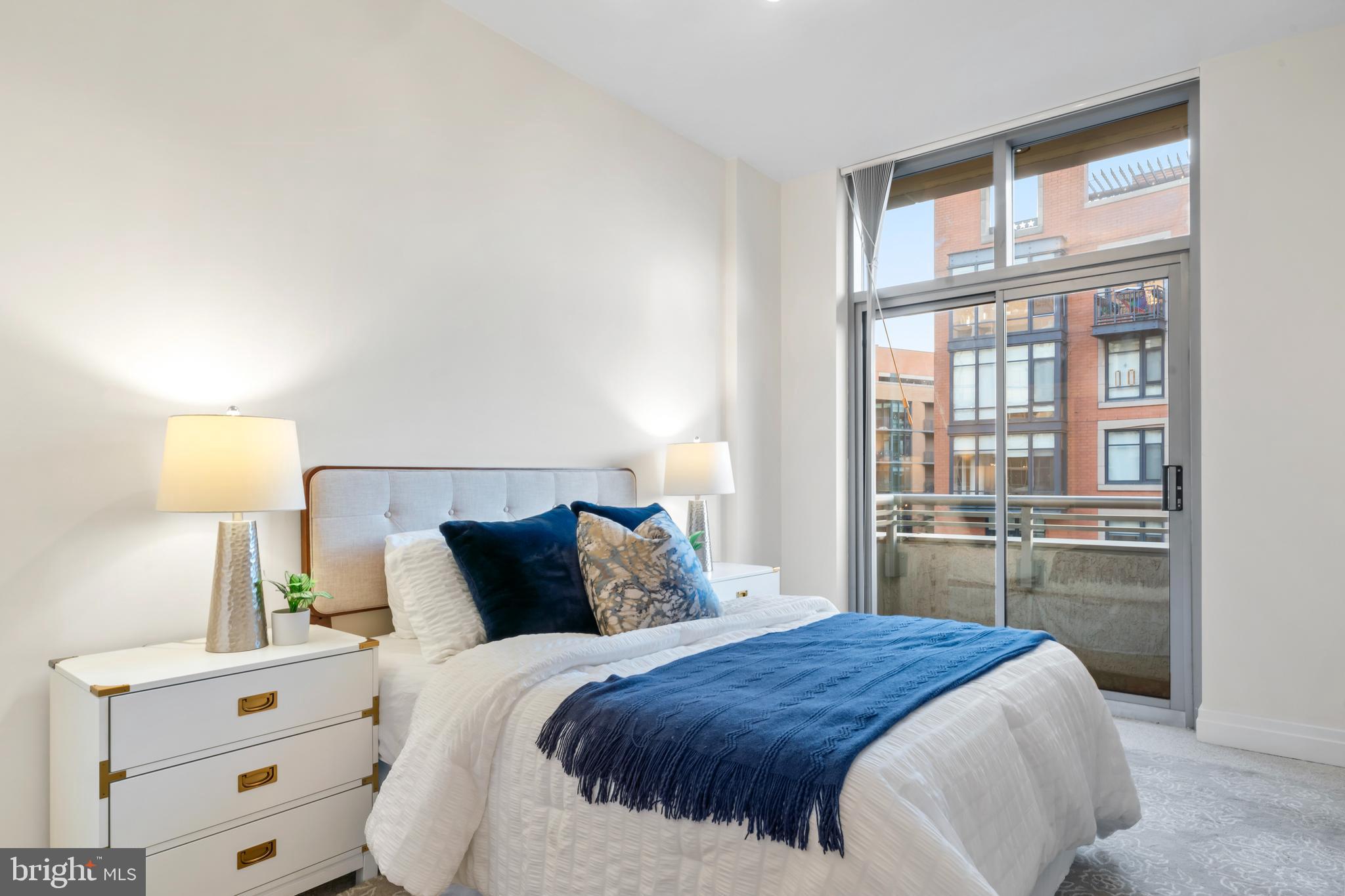 811 4TH STREET NW 1011