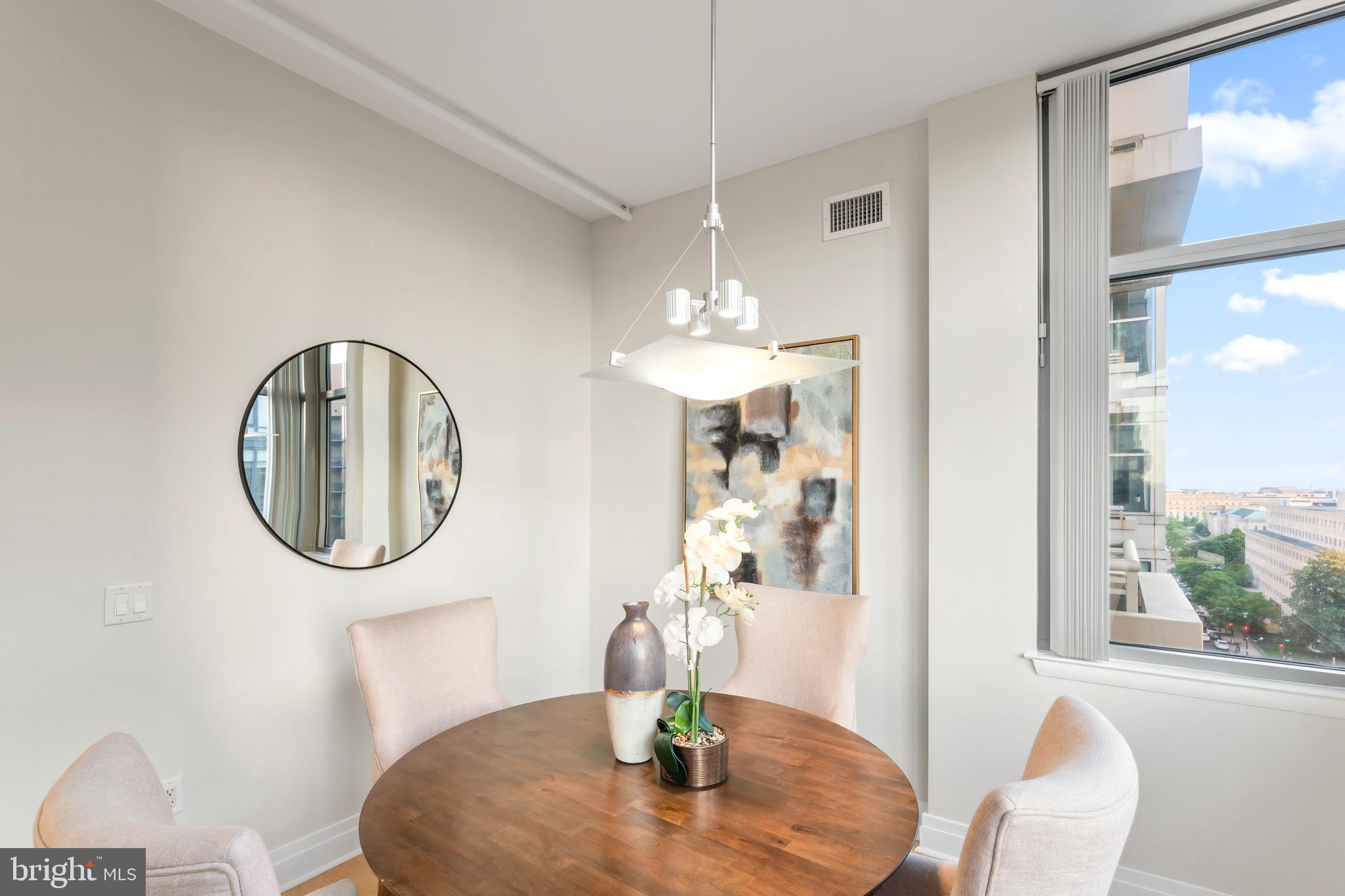 811 4TH STREET NW 1011