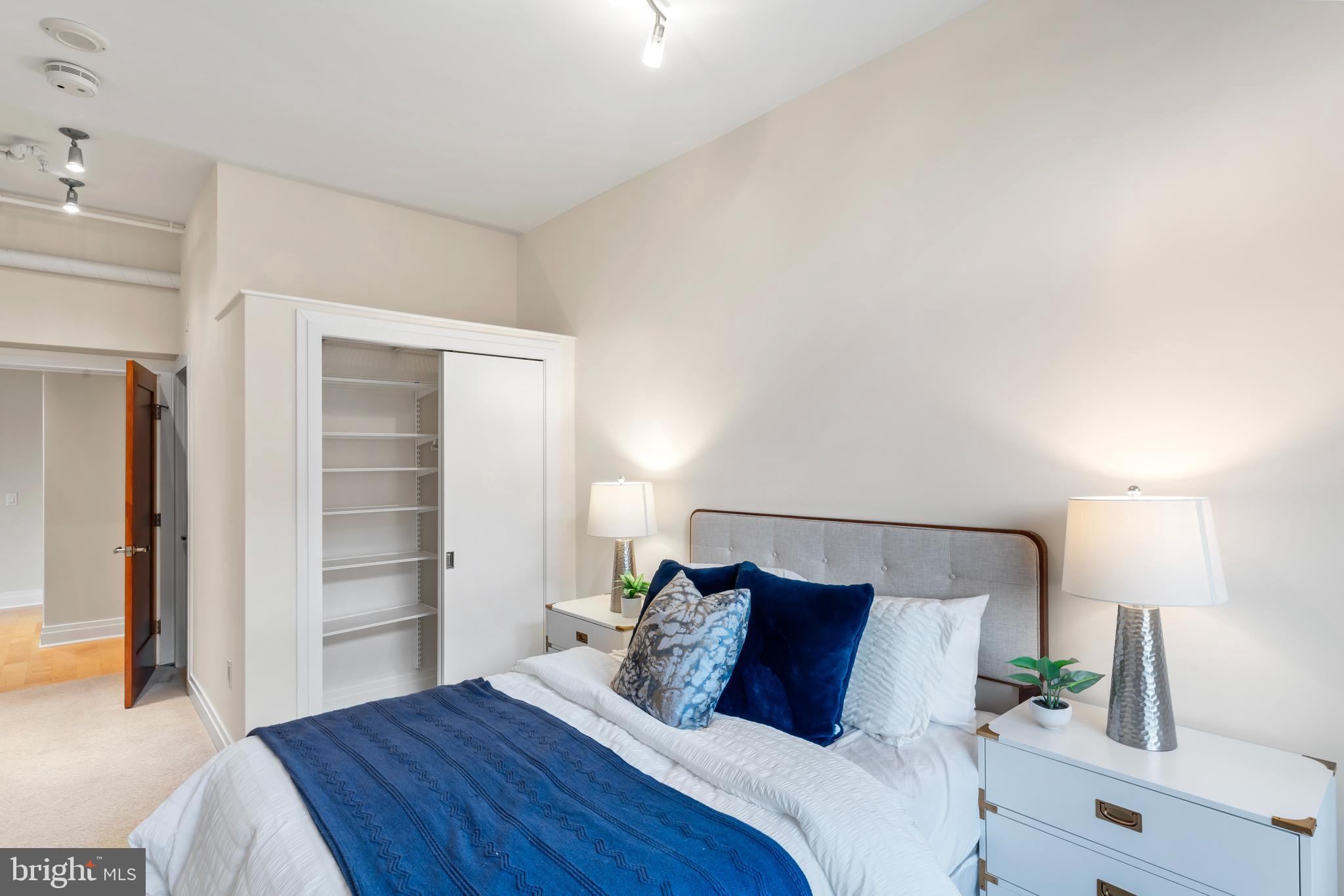 811 4TH STREET NW 1011