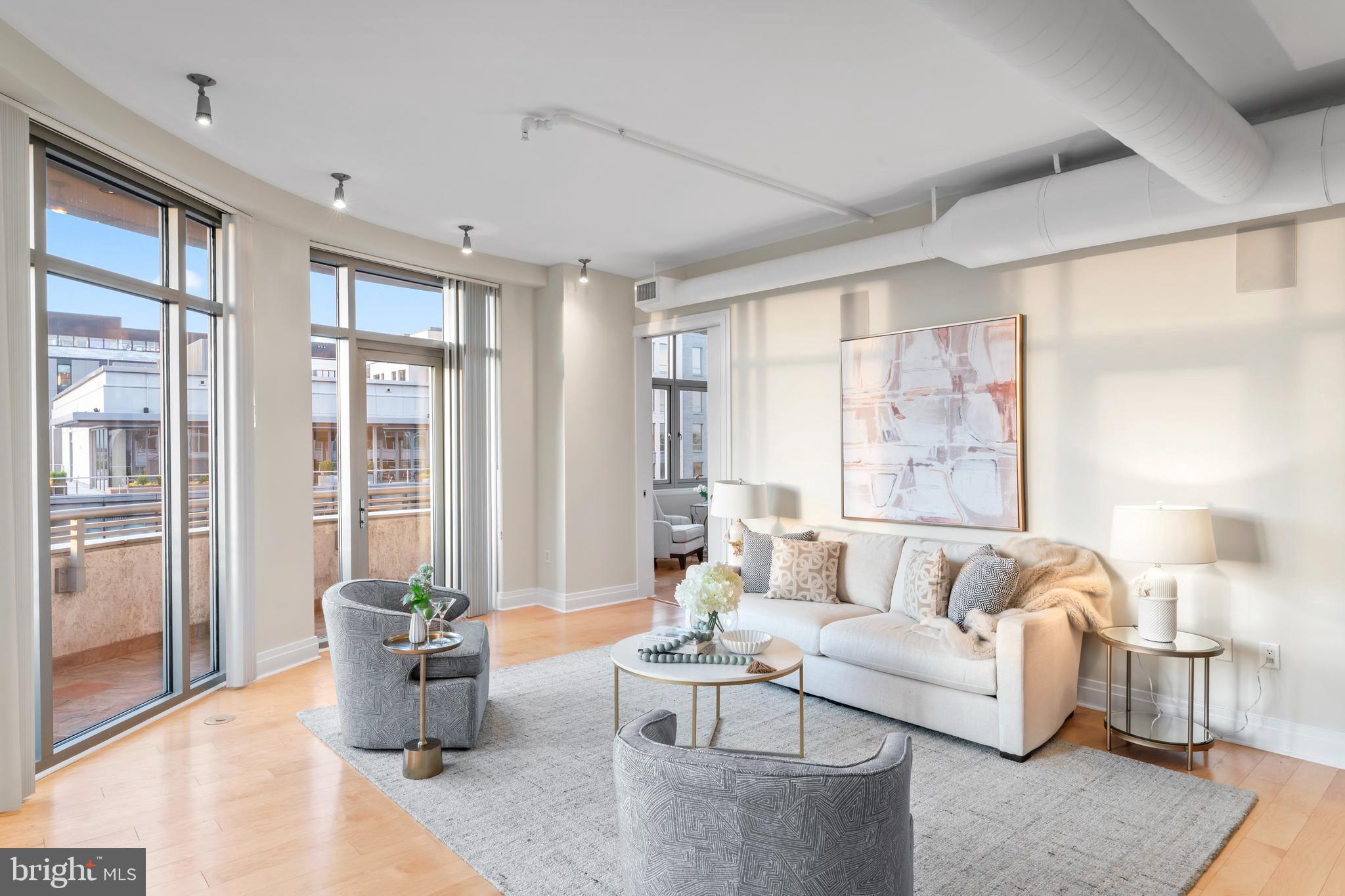811 4TH STREET NW 1011