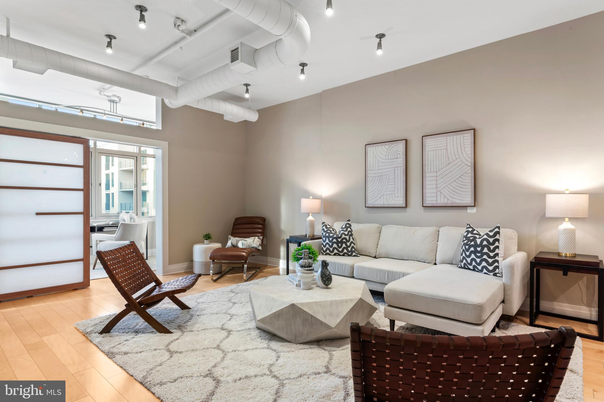 811 4TH STREET NW 1011