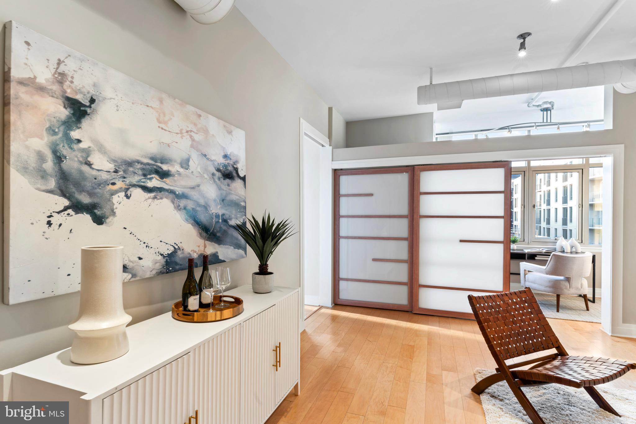 811 4TH STREET NW 1011