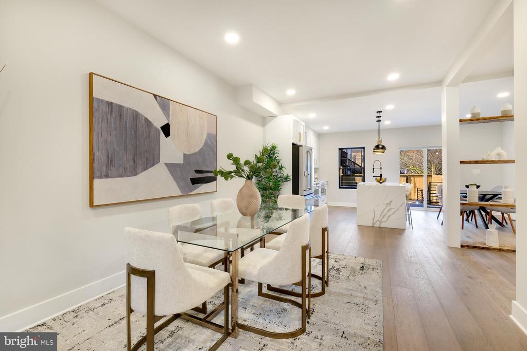 21 16TH STREET SE