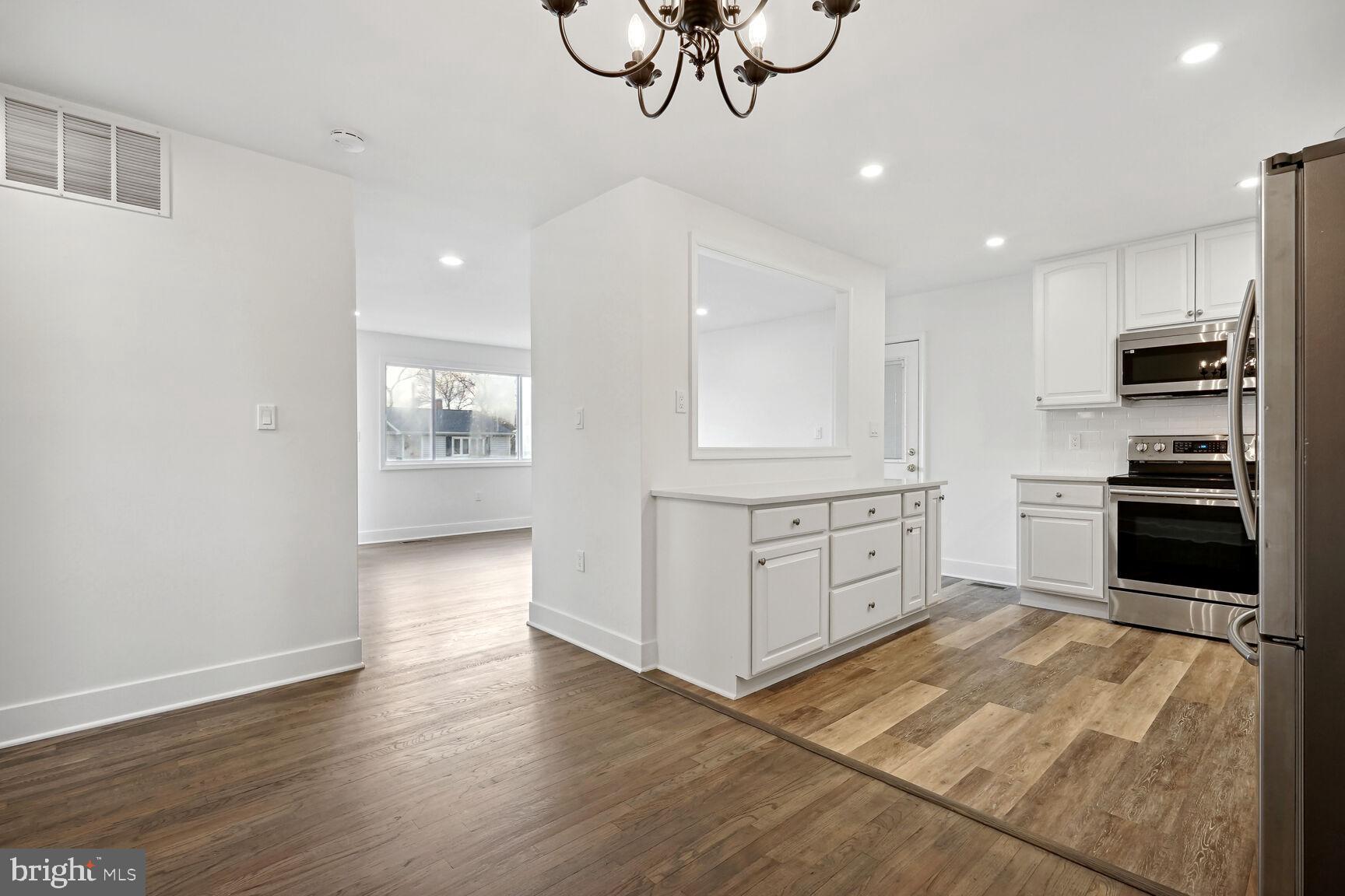 253 FEDERALSBURG S