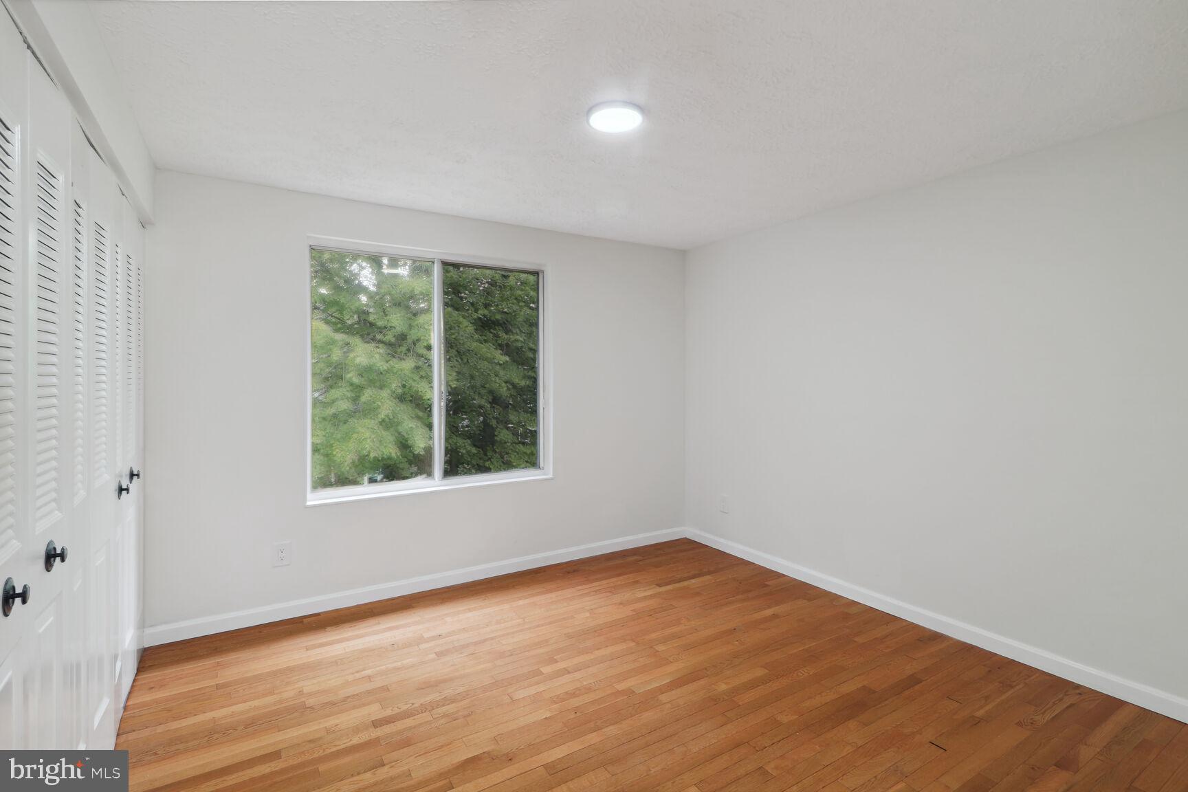 3500 WEDGEWOOD COURT J J