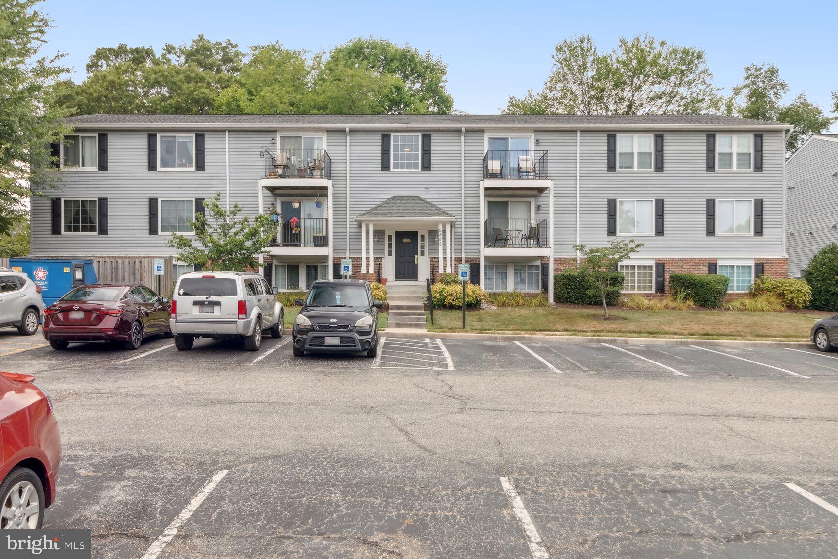 3500 WEDGEWOOD COURT J J