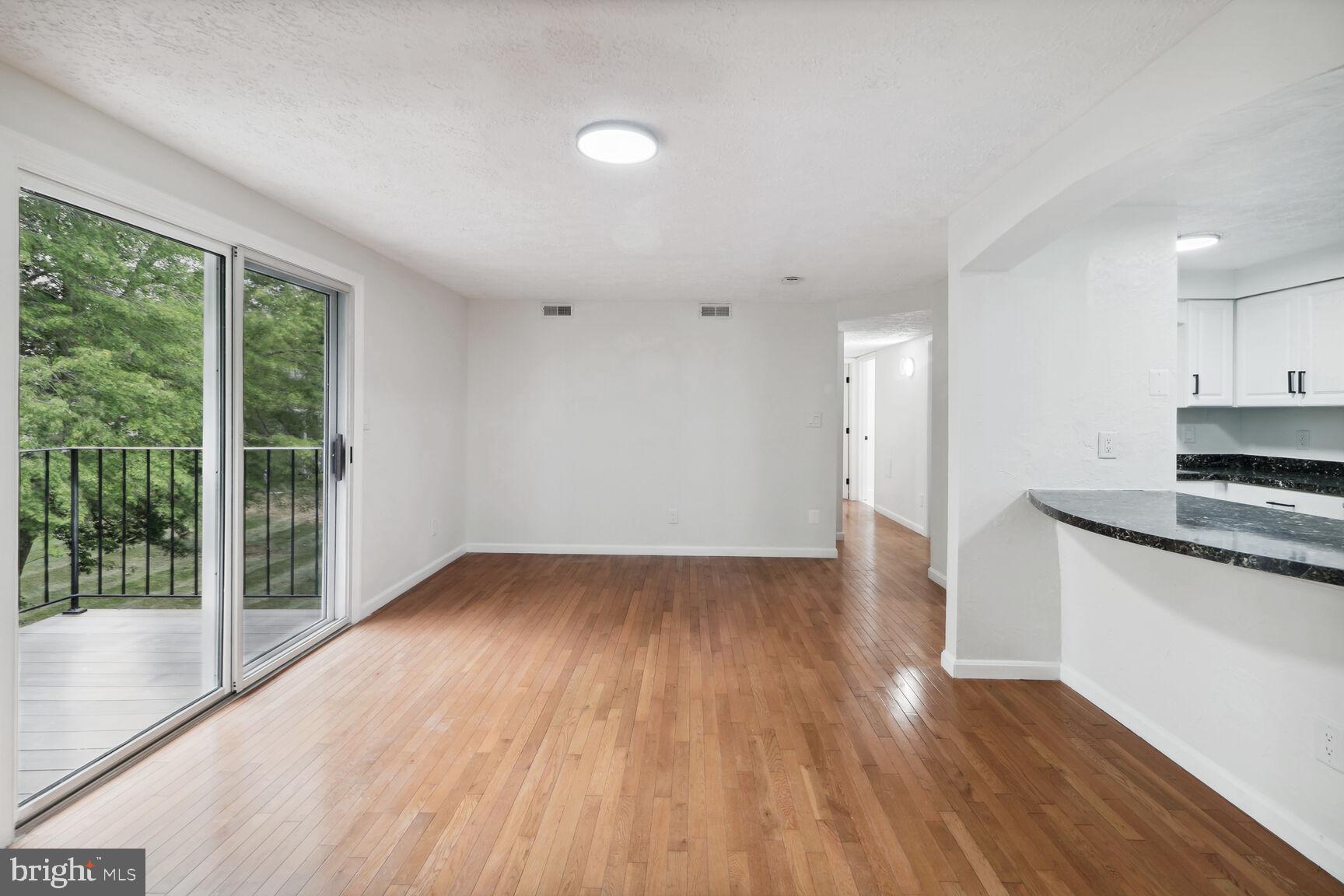 3500 WEDGEWOOD COURT J J