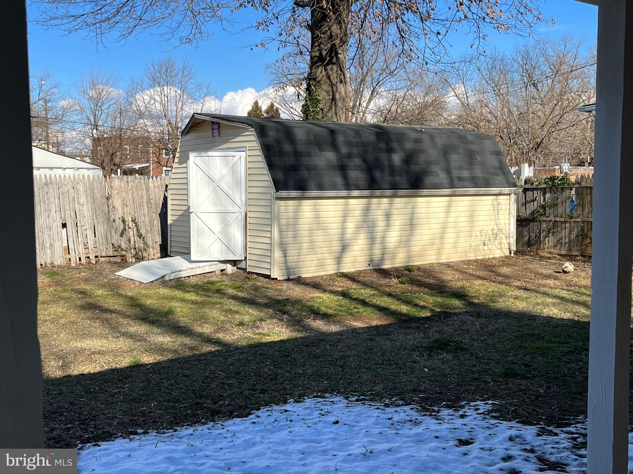 3543 6TH STREET