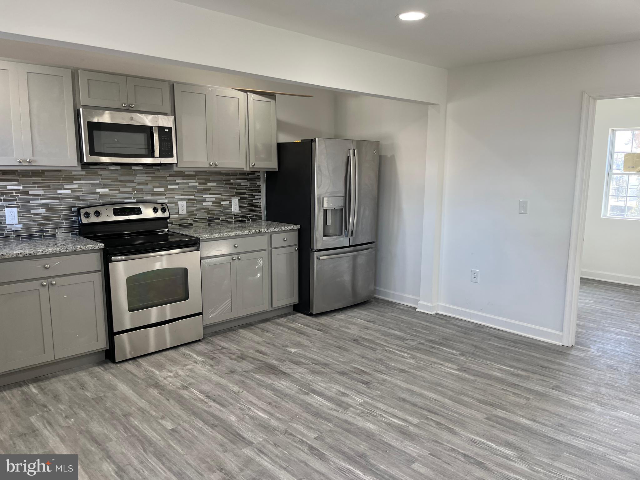 3543 6TH STREET