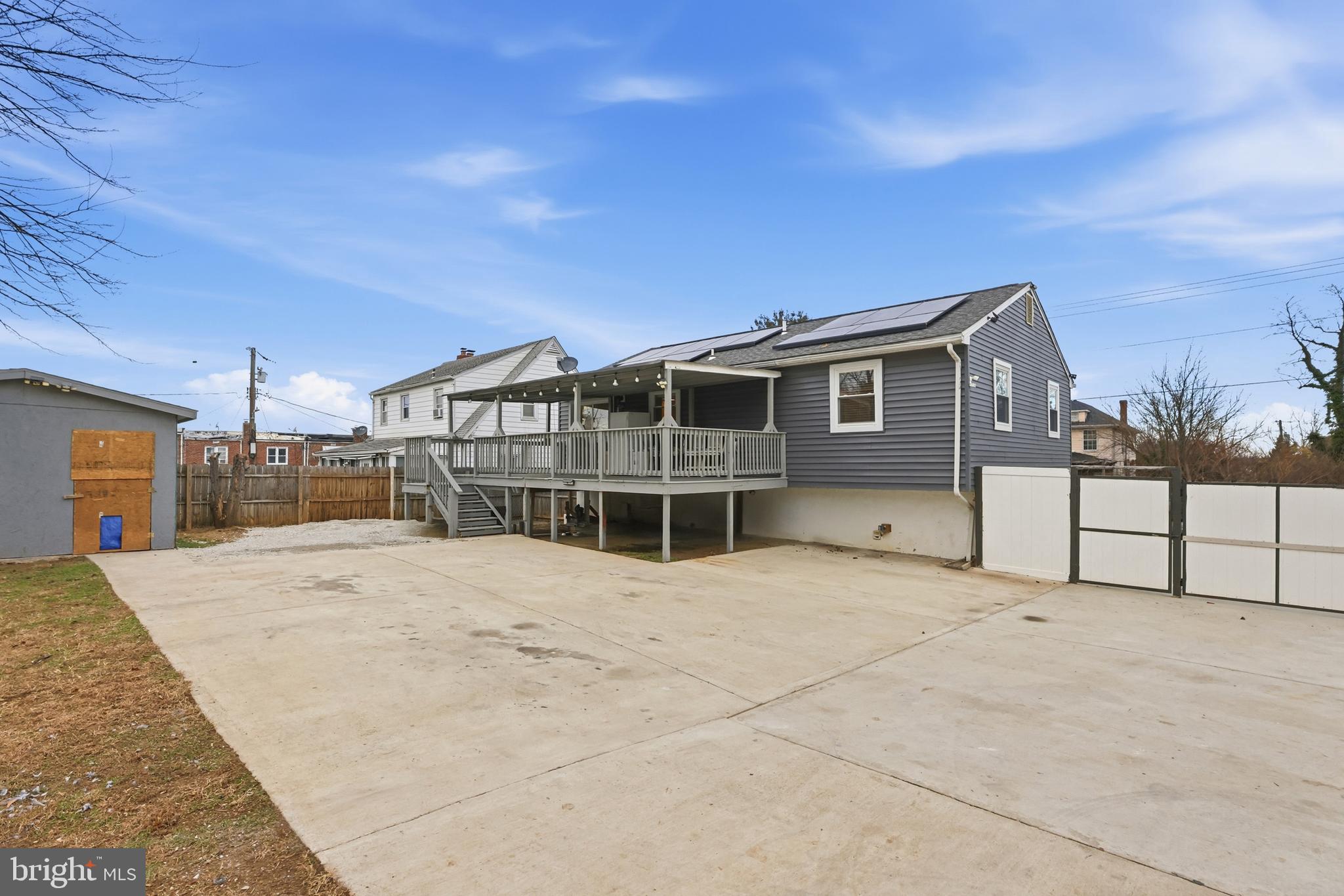 211 JACK STREET
