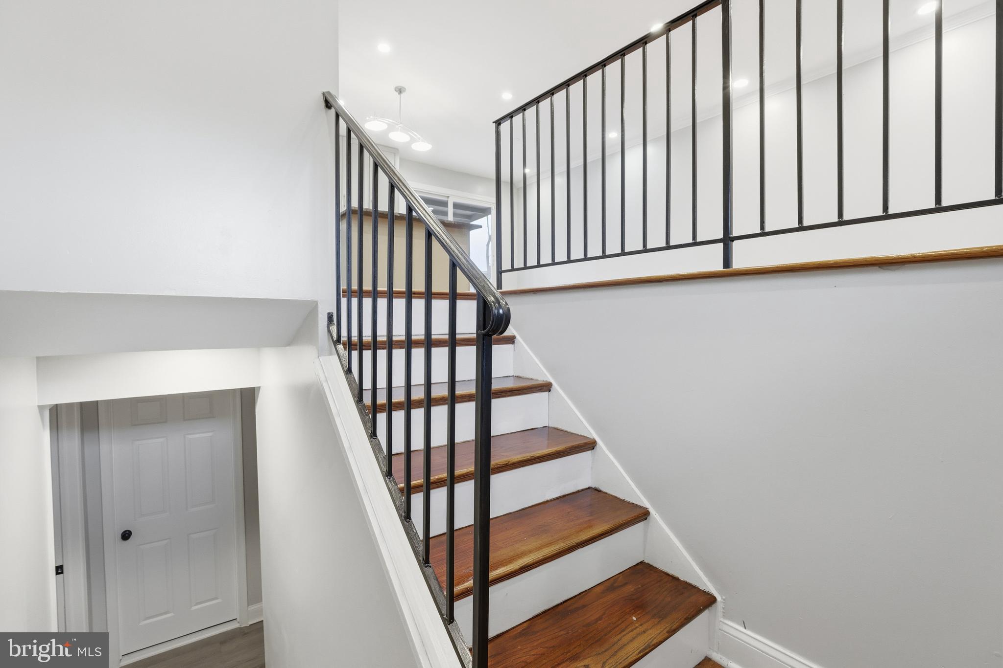 211 JACK STREET