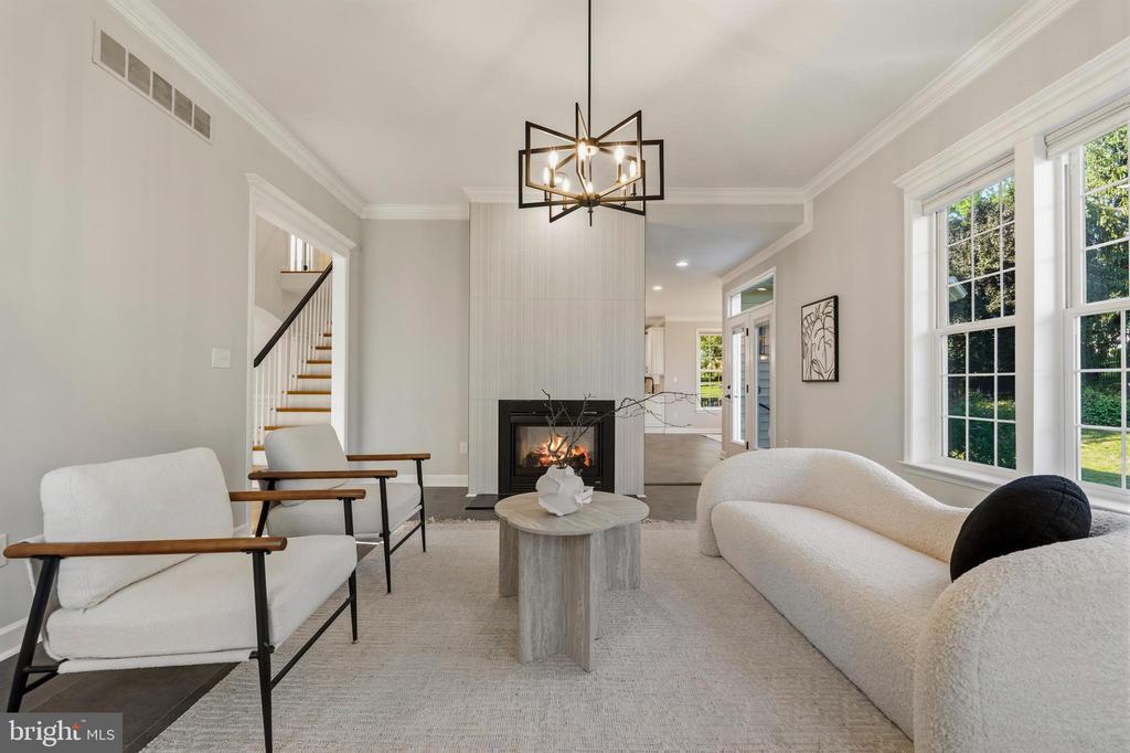 1809 KINGS FOREST TRAIL