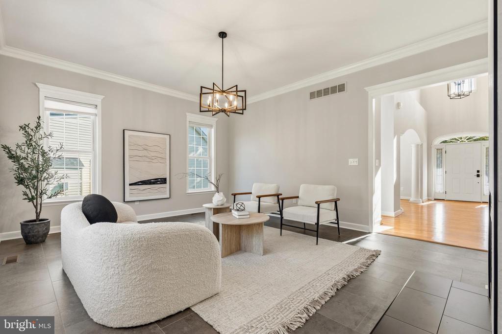 1809 KINGS FOREST TRAIL