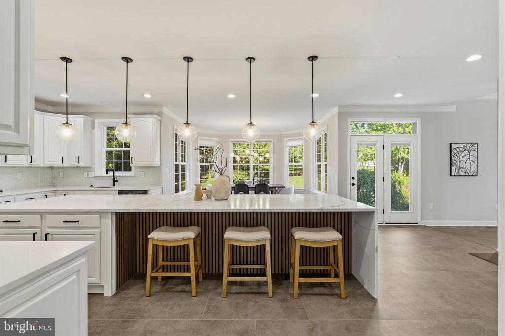 1809 KINGS FOREST TRAIL