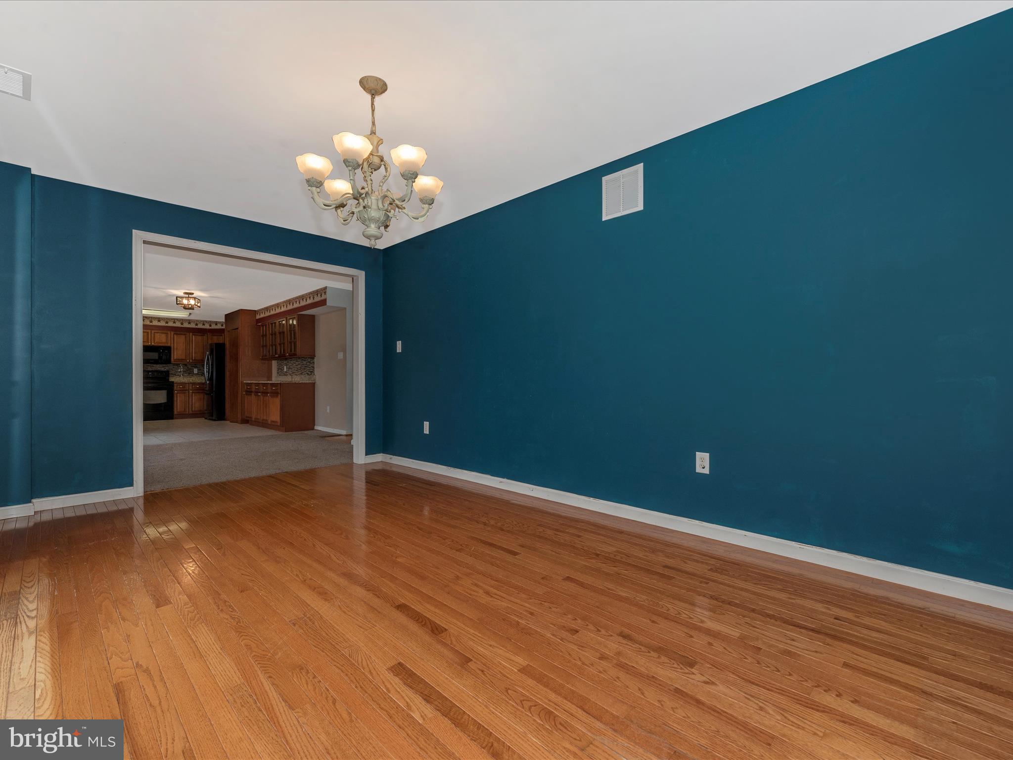 112 VICTOR DRIVE