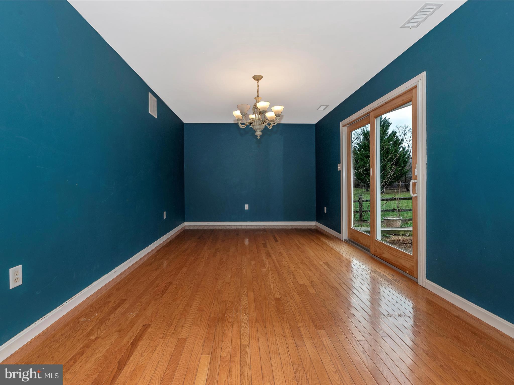 112 VICTOR DRIVE
