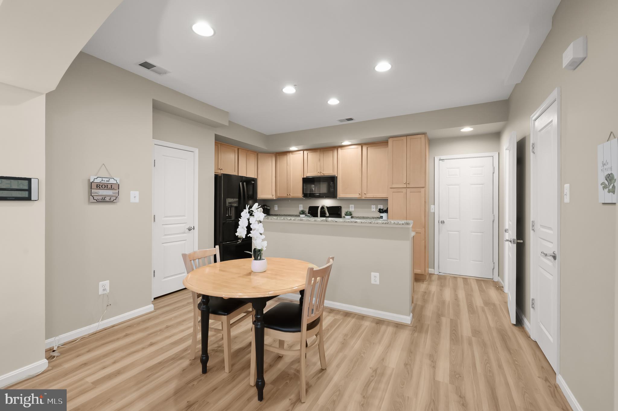 1788 POOLSIDE WAY A 21-A