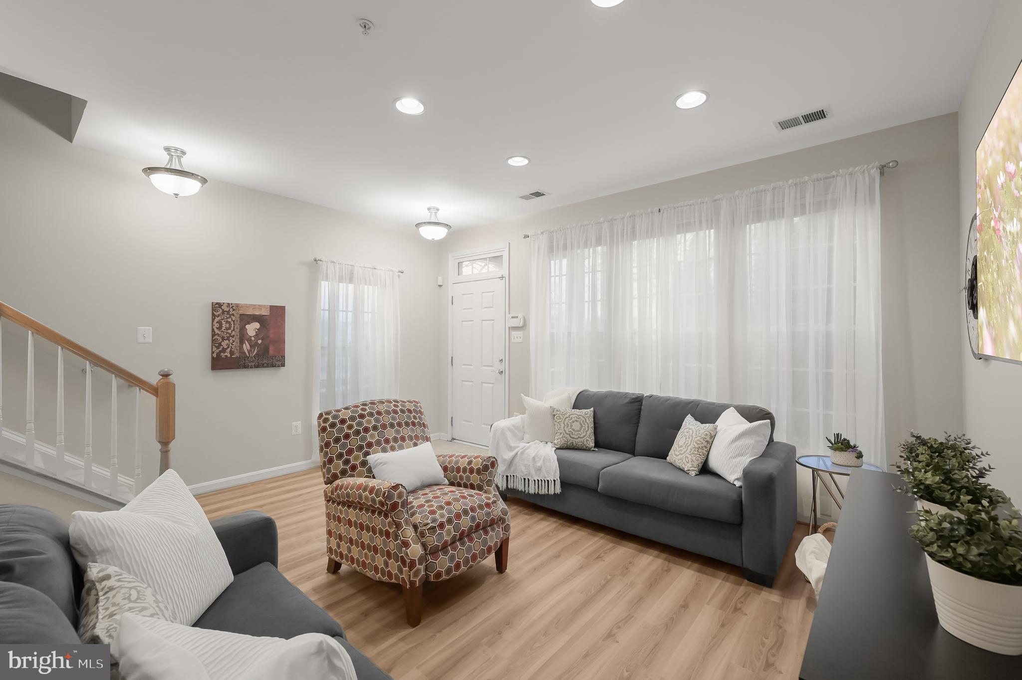 1788 POOLSIDE WAY A 21-A
