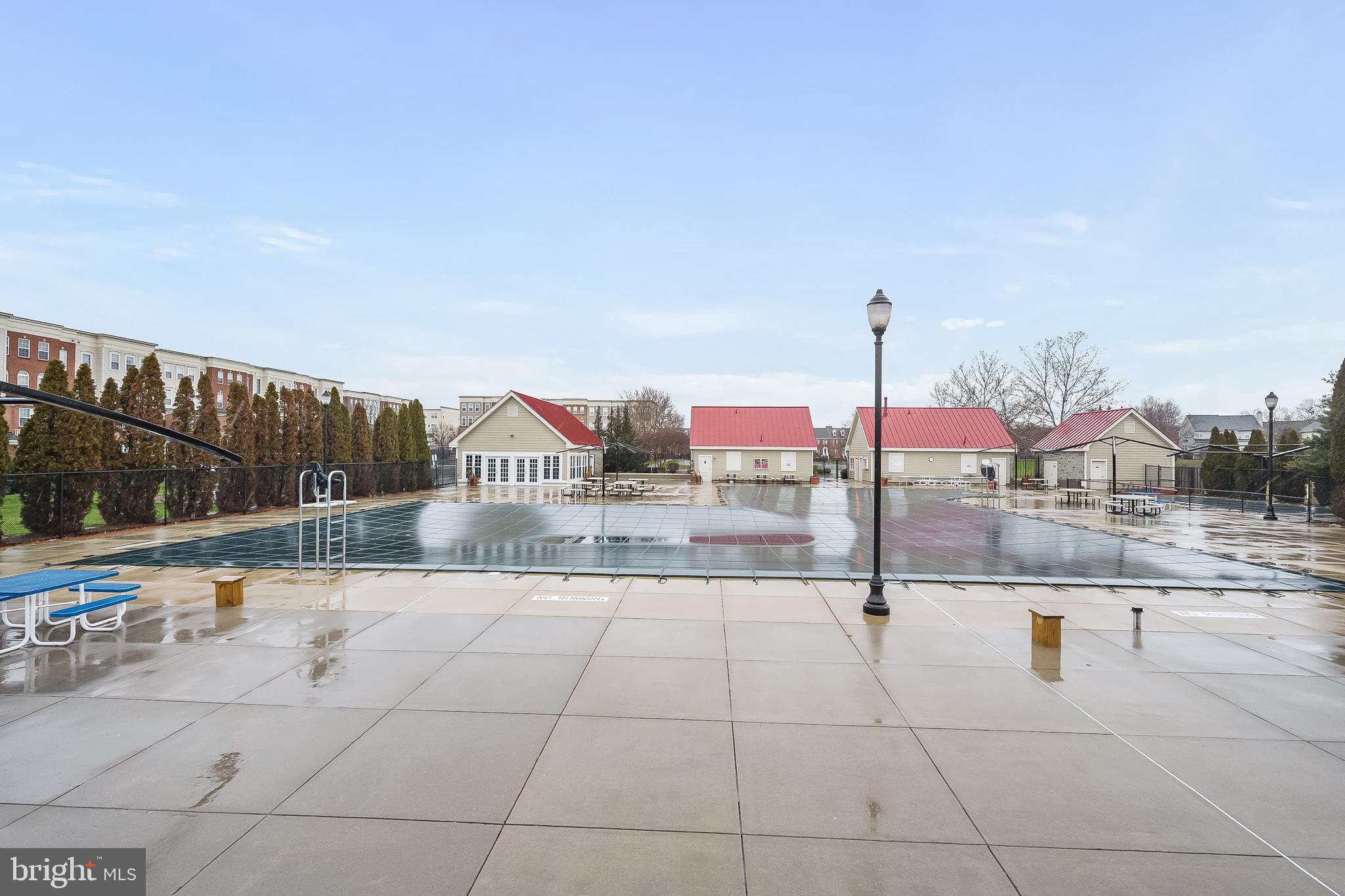 1788 POOLSIDE WAY A 21-A