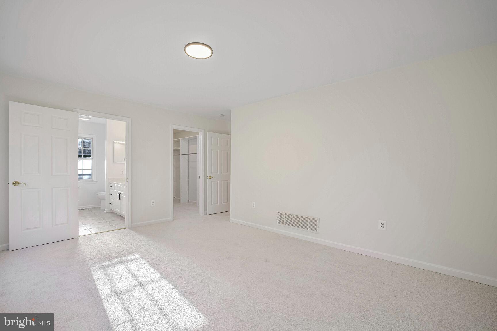 15 MANDA COURT