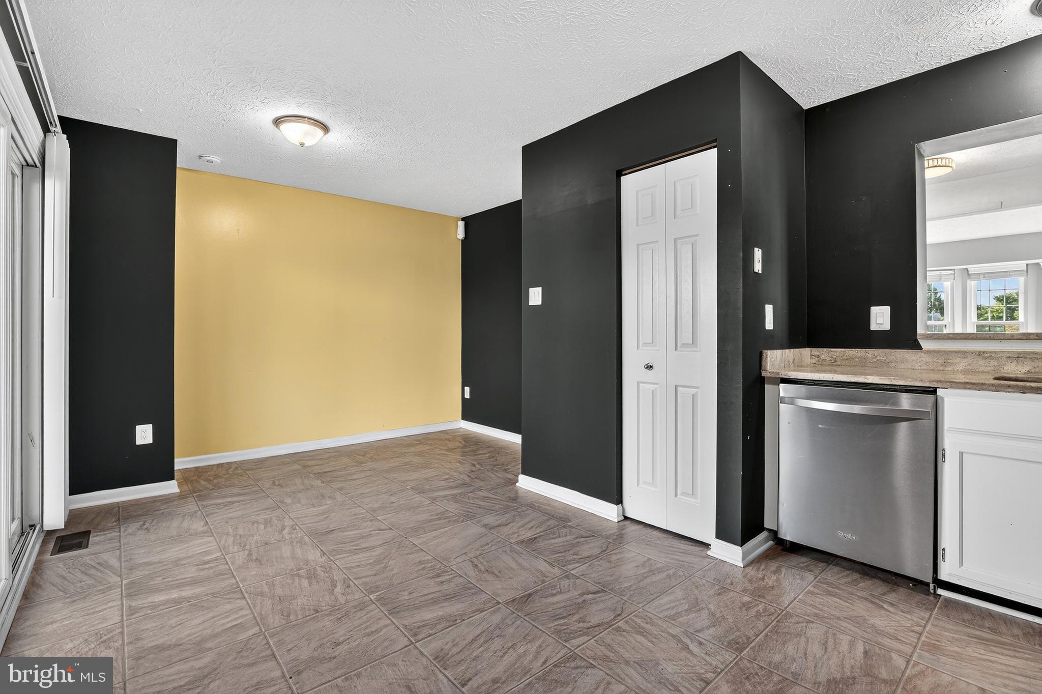 6784 WOOD DUCK COURT
