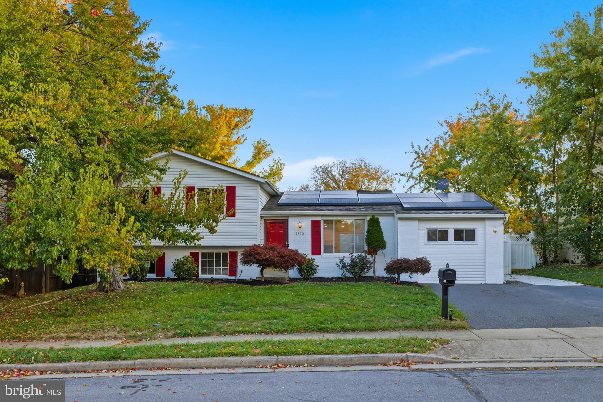 1816 ROCKY GLEN DRIVE