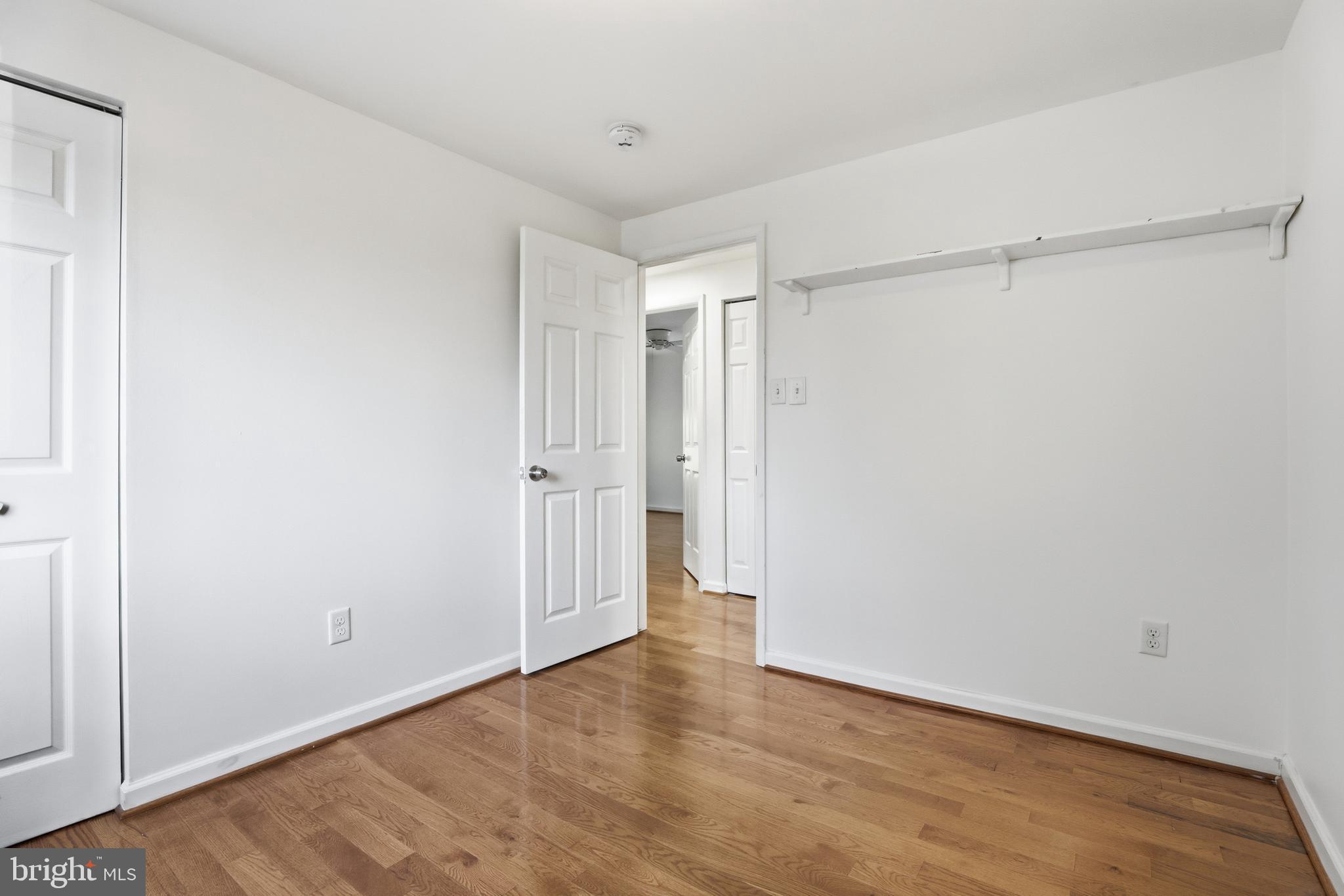 1816 ROCKY GLEN DRIVE