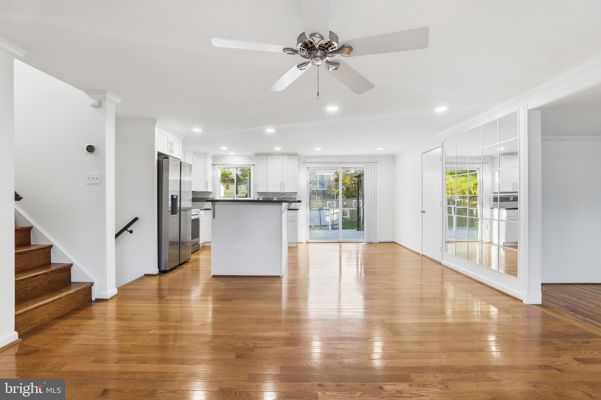 1816 ROCKY GLEN DRIVE