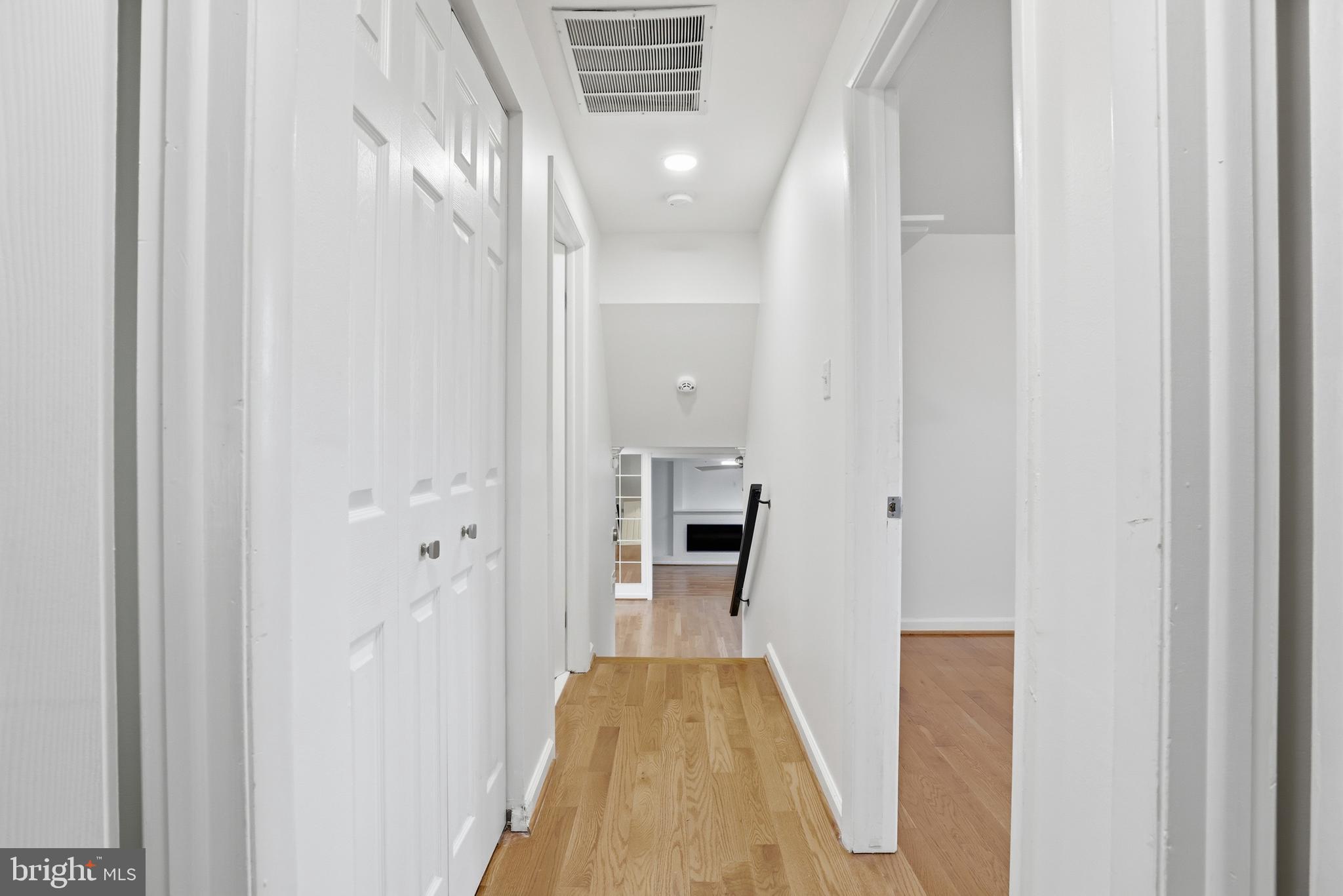 1816 ROCKY GLEN DRIVE