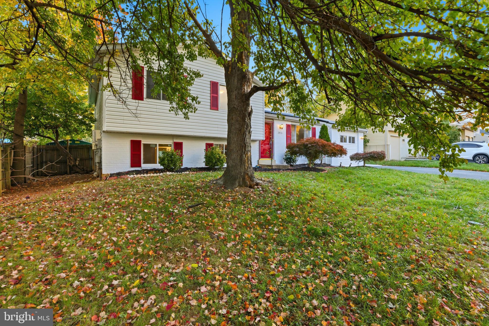 1816 ROCKY GLEN DRIVE