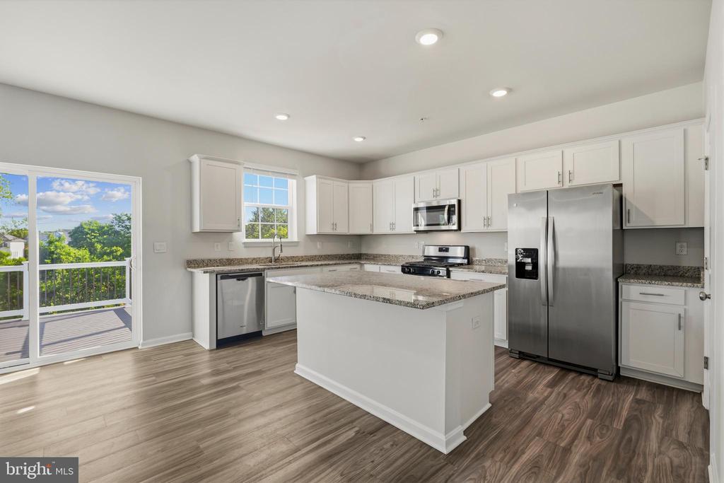 2006 FAUNA DRIVE