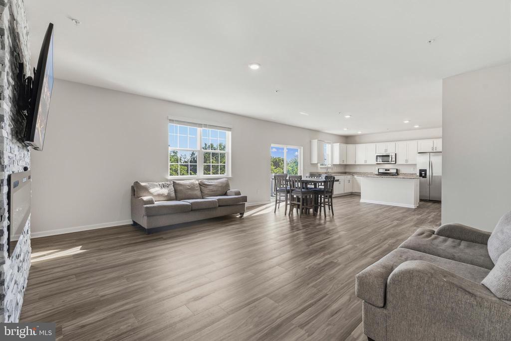 2006 FAUNA DRIVE