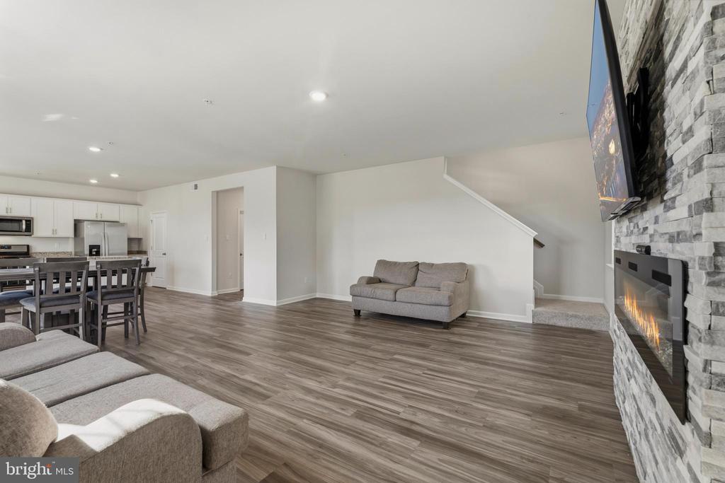 2006 FAUNA DRIVE