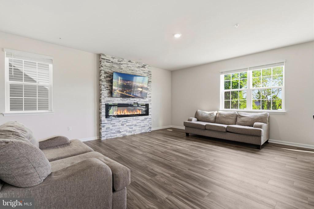 2006 FAUNA DRIVE