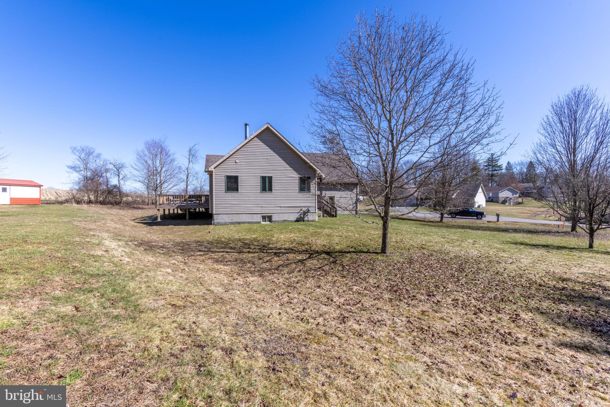 1012 HEMLOCK CIRCLE