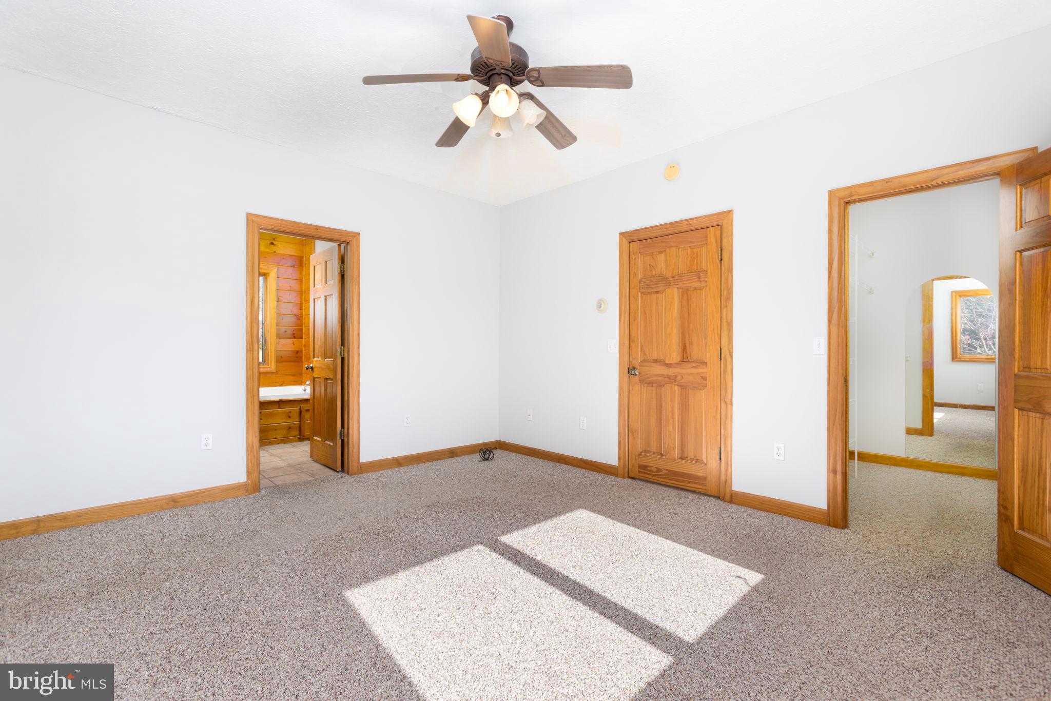 1012 HEMLOCK CIRCLE